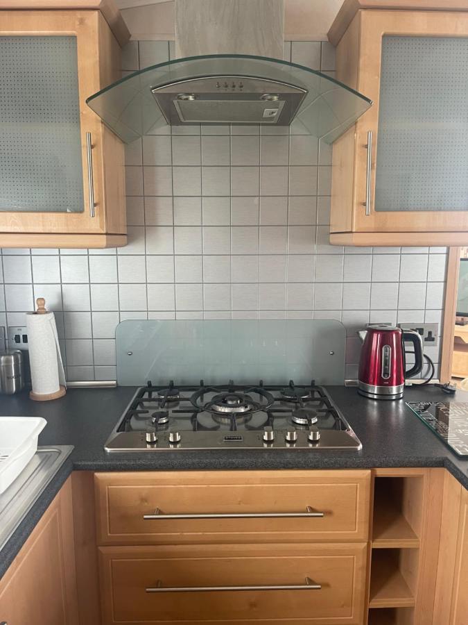Immaculate 2-Bed Lodge In Monreith Newton Stewart Exterior foto